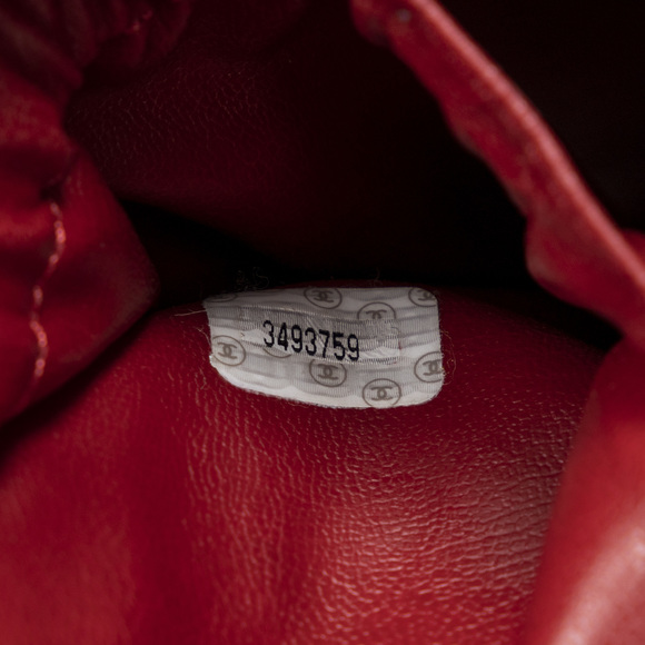 Chanel CC Timeless Tall Vanity Case - Picture 8 of 8